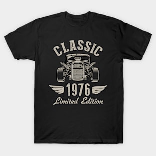 46 Year Old Gift Classic 1976 Limited Edition 46th Birthday T-Shirt